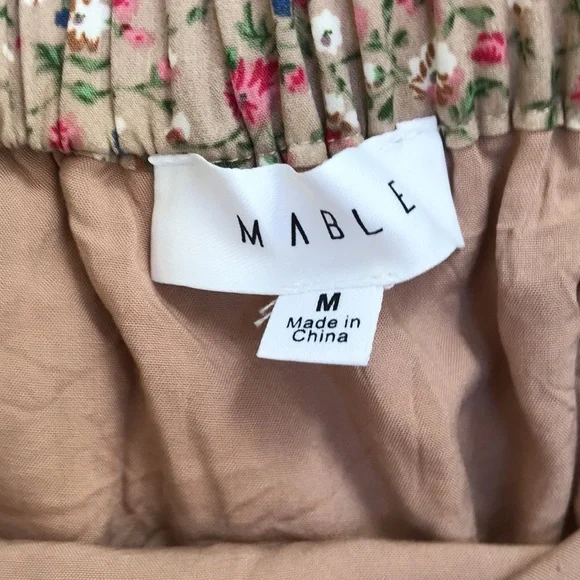 Mable medium floral crop off shoulder top and skirt set. - Picture 6 of 11